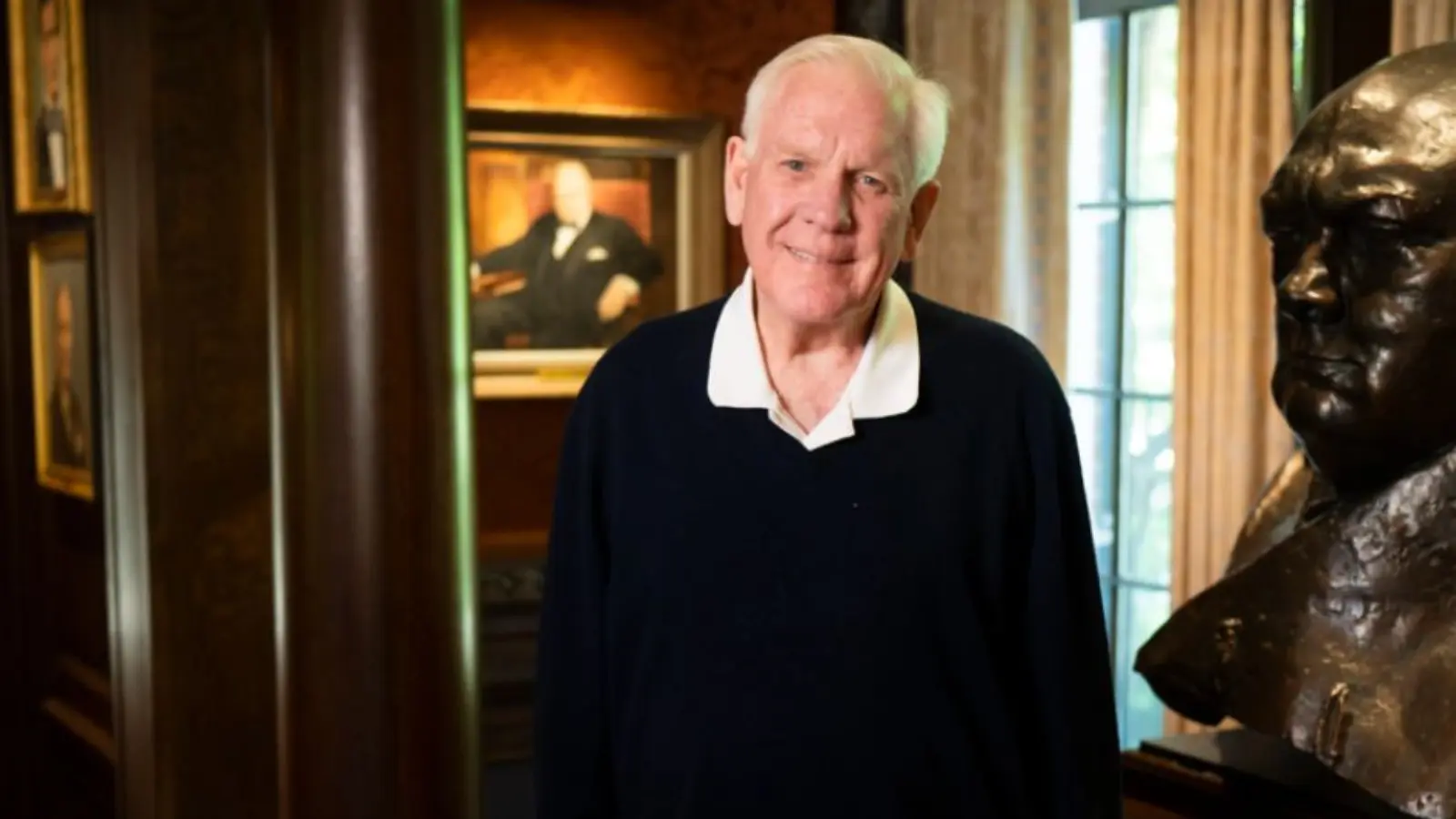 Harlan Crow Net Worth